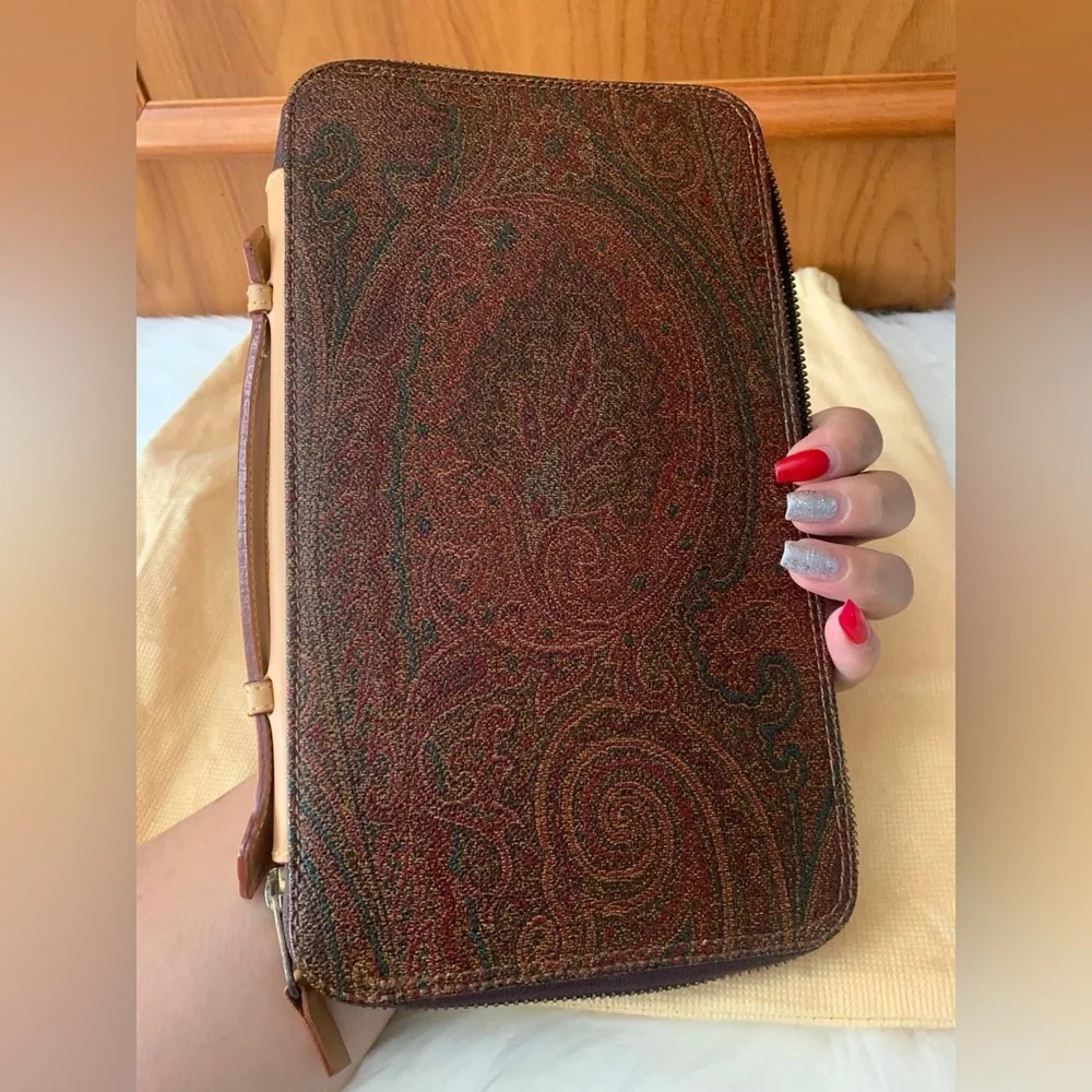 Beautiful ETRO Organizer in PVC and Leather, Bordeaux♥️ - Picture 7 of 16